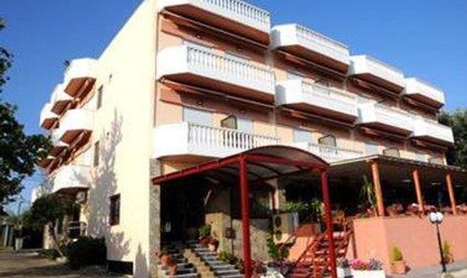 Fanari Hotel Exterior