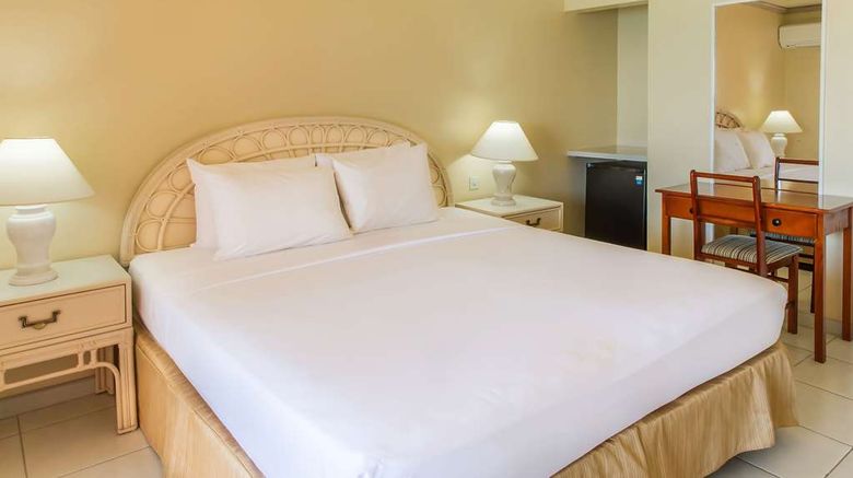 <b>Barbados Beach Club Room</b>. Images powered by <a href="https://iceportal.shijigroup.com/" title="IcePortal" target="_blank">IcePortal</a>.