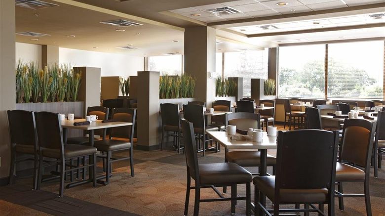 <b>Viscount Gort Hotel Restaurant</b>. Images powered by <a href="https://iceportal.shijigroup.com/" title="IcePortal" target="_blank">IcePortal</a>.