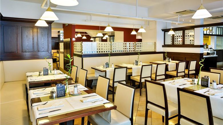 <b>Austria Trend Hotel Ananas Restaurant</b>. Images powered by <a href="https://iceportal.shijigroup.com/" title="IcePortal" target="_blank">IcePortal</a>.