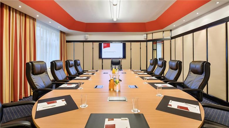 <b>Austria Trend Hotel Ananas Meeting</b>. Images powered by <a href="https://iceportal.shijigroup.com/" title="IcePortal" target="_blank">IcePortal</a>.