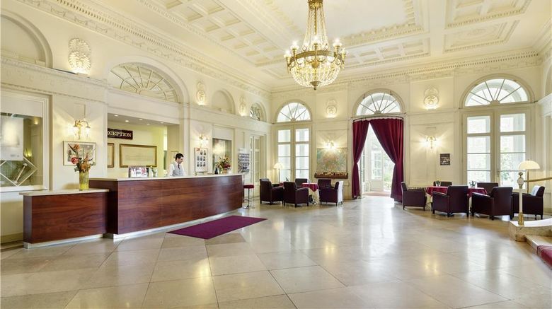 <b>Austria Trend Schloss Wilhelminenberg Lobby</b>. Images powered by <a href="https://iceportal.shijigroup.com/" title="IcePortal" target="_blank">IcePortal</a>.