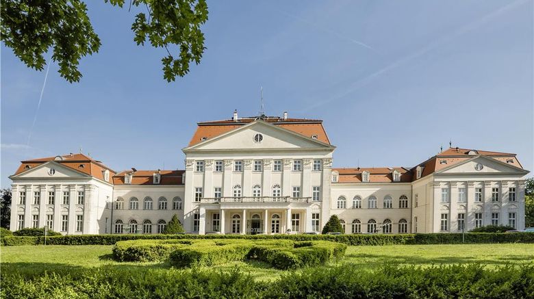 Austria Trend Schloss Wilhelminenberg Exterior. Images powered by <a href="https://iceportal.shijigroup.com" target="_blank" rel="noopener">Ice Portal</a>.