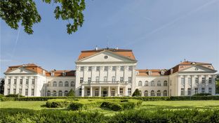Austria Trend Schloss Wilhelminenberg