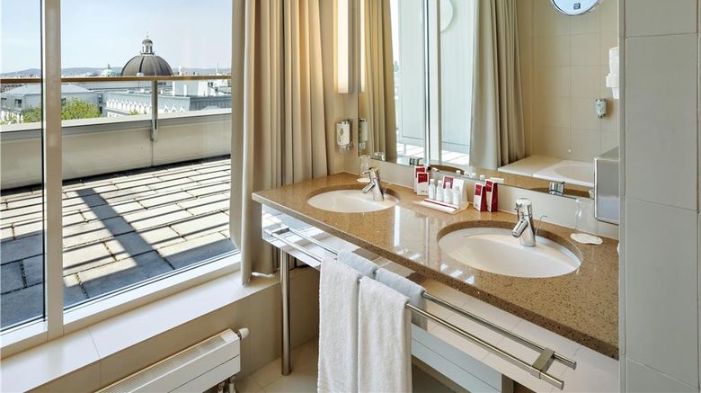 <b>Austria Trend Hotel Savoyen Vienna Suite</b>. Images powered by <a href="https://iceportal.shijigroup.com/" title="IcePortal" target="_blank">IcePortal</a>.
