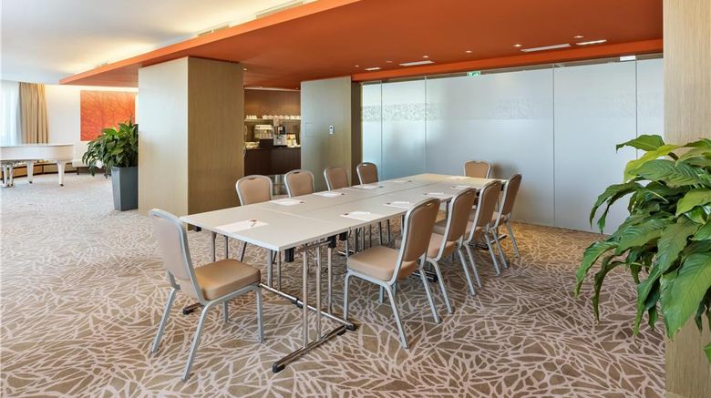 <b>Austria Trend Hotel Savoyen Vienna Meeting</b>. Images powered by <a href="https://iceportal.shijigroup.com/" title="IcePortal" target="_blank">IcePortal</a>.