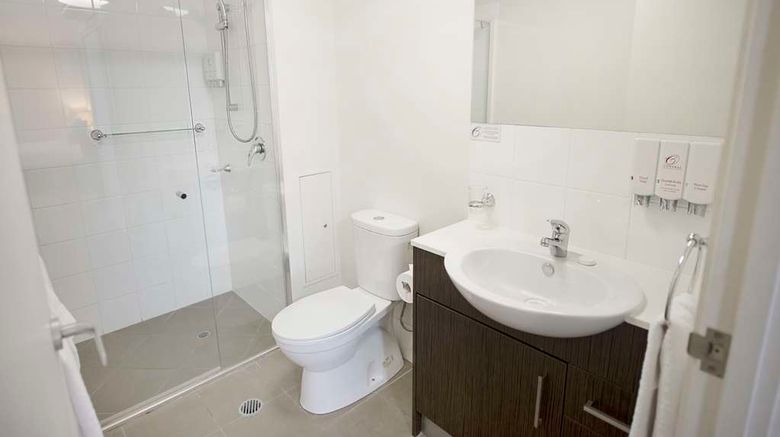 <b>Gladstone City Central Suite</b>. Images powered by <a href="https://iceportal.shijigroup.com/" title="IcePortal" target="_blank">IcePortal</a>.