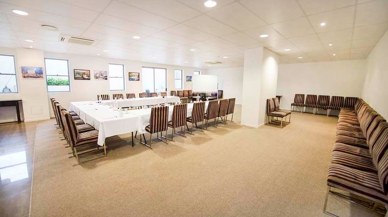 <b>Gladstone City Central Meeting</b>. Images powered by <a href="https://iceportal.shijigroup.com/" title="IcePortal" target="_blank">IcePortal</a>.