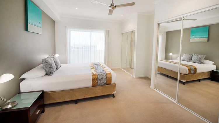 Gladstone City Central Suite