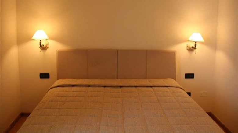 <b>Gualdo del Re Room</b>. Images powered by <a href="https://iceportal.shijigroup.com/" title="IcePortal" target="_blank">IcePortal</a>.