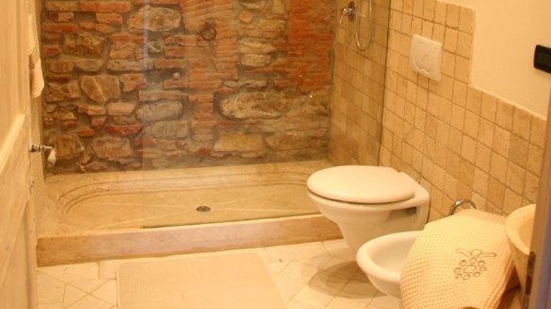 <b>Gualdo del Re Lobby</b>. Images powered by <a href="https://iceportal.shijigroup.com/" title="IcePortal" target="_blank">IcePortal</a>.