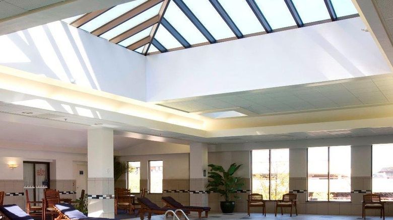 <b>The Madison Concourse Hotel Pool</b>. Images powered by <a href="https://iceportal.shijigroup.com/" title="IcePortal" target="_blank">IcePortal</a>.