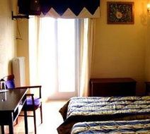 Lecadin Hotel Room