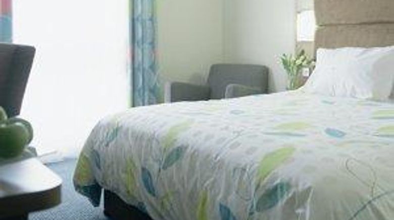 <b>Big Blue Hotel Room</b>. Images powered by <a href="https://iceportal.shijigroup.com/" title="IcePortal" target="_blank">IcePortal</a>.