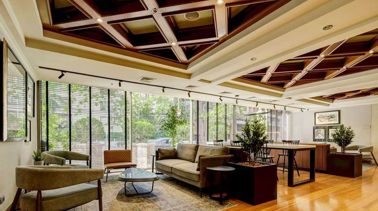 <b>Plaza El Bosque Ebro Hotel Lobby</b>. Images powered by <a href="https://iceportal.shijigroup.com/" title="IcePortal" target="_blank">IcePortal</a>.