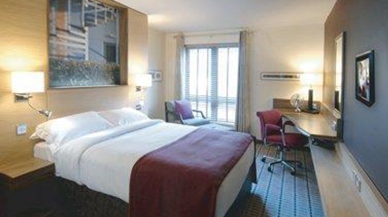 <b>Lodge at Bristol Room</b>. Images powered by <a href="https://iceportal.shijigroup.com/" title="IcePortal" target="_blank">IcePortal</a>.