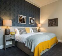 Toll House Inn Room