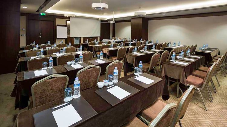 Titanic Port Hotel Meeting