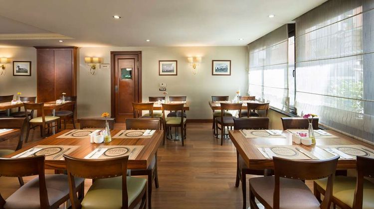 Titanic Comfort Hotel Istanbul Restaurant