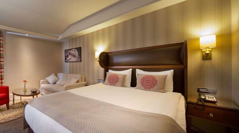 <b>Titanic Comfort Hotel Istanbul Lobby</b>. Images powered by <a href="https://iceportal.shijigroup.com/" title="IcePortal" target="_blank">IcePortal</a>.