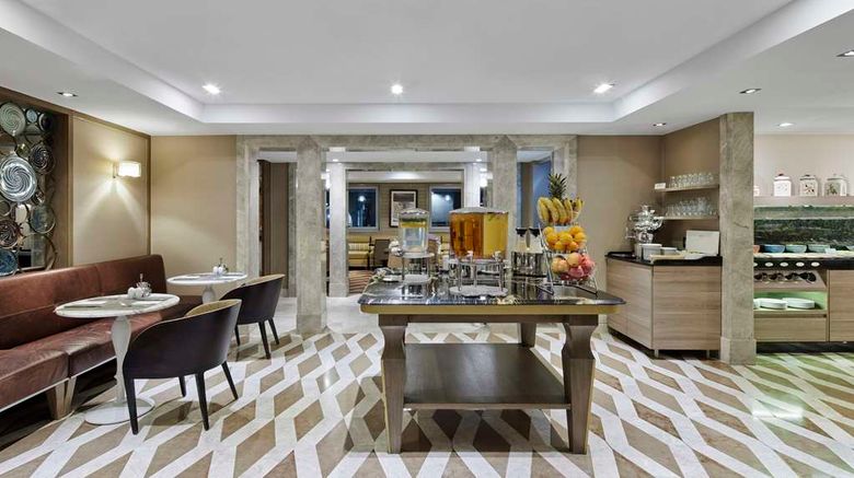 <b>Titanic Comfort Hotel Berlin Mitte Restaurant</b>. Images powered by <a href="https://iceportal.shijigroup.com/" title="IcePortal" target="_blank">IcePortal</a>.