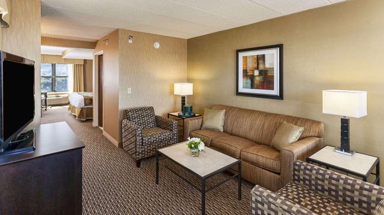 <b>The Inn on Lake Superior Suite</b>. Images powered by <a href="https://iceportal.shijigroup.com/" title="IcePortal" target="_blank">IcePortal</a>.