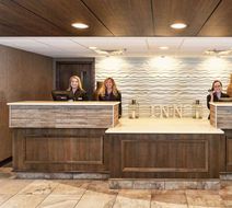 The Inn on Lake Superior Lobby