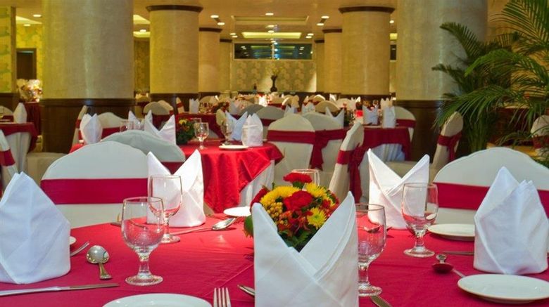 <b>City Seasons Al Hamra Hotel Abu Dhabi Ballroom</b>. Images powered by <a href="https://iceportal.shijigroup.com/" title="IcePortal" target="_blank">IcePortal</a>.