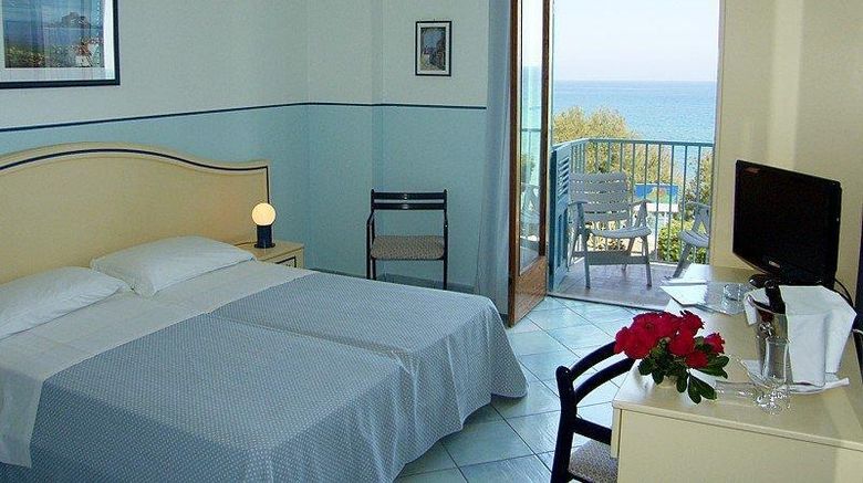 <b>Hotel Tourist Room</b>. Images powered by <a href="https://iceportal.shijigroup.com/" title="IcePortal" target="_blank">IcePortal</a>.