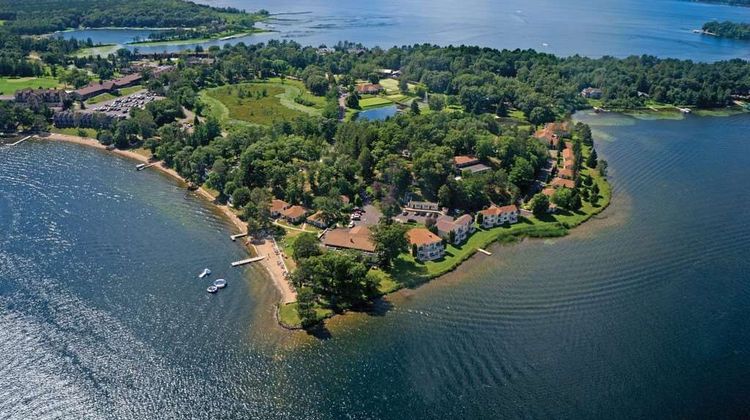 Maddens on Gull Lake Exterior