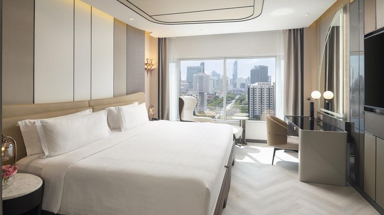 <b>Pathumwan Princess Hotel Suite</b>. Images powered by <a href="https://iceportal.shijigroup.com/" title="IcePortal" target="_blank">IcePortal</a>.