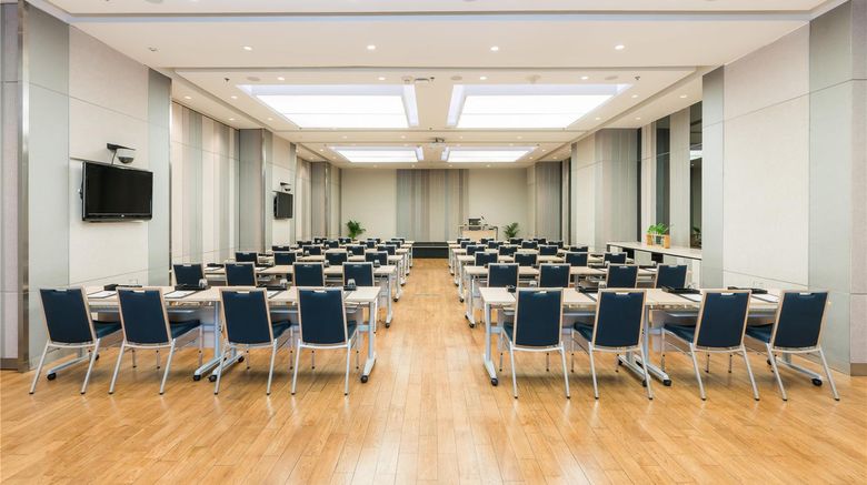 <b>Pathumwan Princess Hotel Meeting</b>. Images powered by <a href="https://iceportal.shijigroup.com/" title="IcePortal" target="_blank">IcePortal</a>.