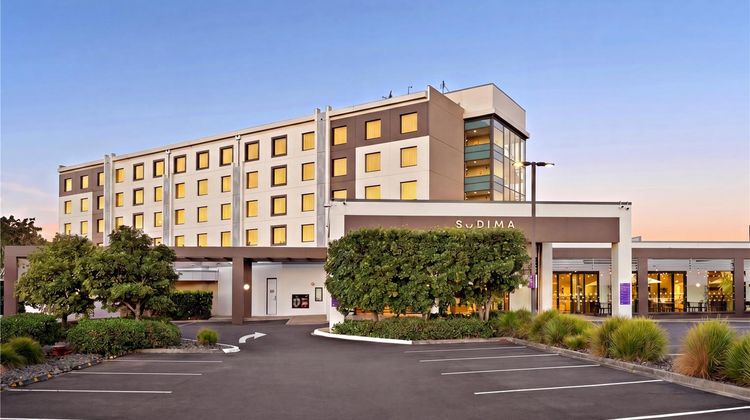 Sudima Hotel Auckland Airport Exterior
