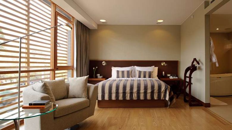 <b>NOI Vitacura Hotel Suite</b>. Images powered by <a href="https://iceportal.shijigroup.com/" title="IcePortal" target="_blank">IcePortal</a>.