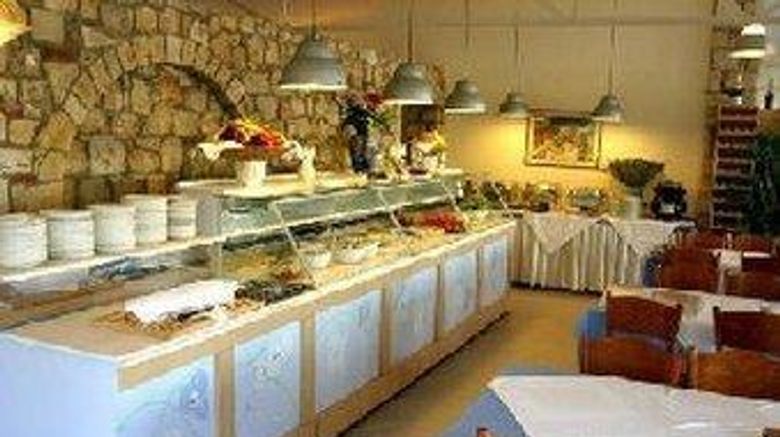 <b>Daphne Holiday Club Restaurant</b>. Images powered by <a href="https://iceportal.shijigroup.com/" title="IcePortal" target="_blank">IcePortal</a>.