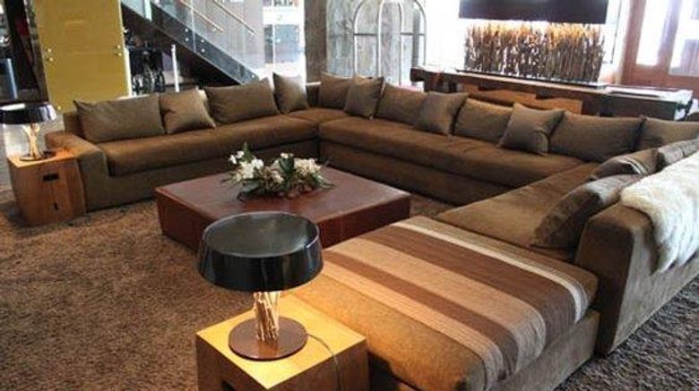 <b>Hotel Dreams de Los Volcanes Lobby</b>. Images powered by <a href="https://iceportal.shijigroup.com/" title="IcePortal" target="_blank">IcePortal</a>.