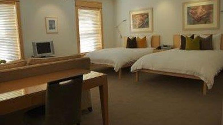 <b>Hotel Donaldson Room</b>. Images powered by <a href="https://iceportal.shijigroup.com/" title="IcePortal" target="_blank">IcePortal</a>.