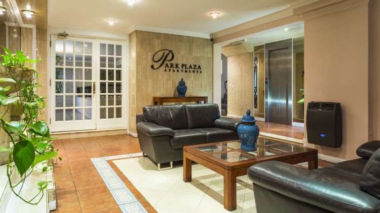 Park Plaza Apartments Lobby