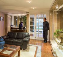 Park Plaza Apartments Lobby