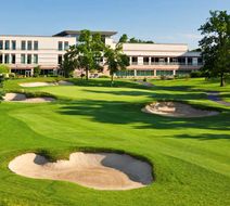 Eaglewood Resort & Spa Exterior
