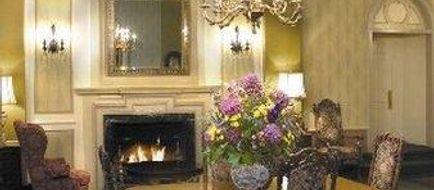 Carleton of Oak Park Lobby