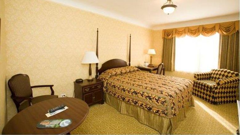 <b>Carleton of Oak Park Room</b>. Images powered by <a href="https://iceportal.shijigroup.com/" title="IcePortal" target="_blank">IcePortal</a>.