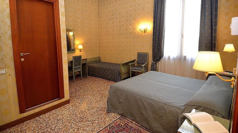 <b>Locanda La Corte Room</b>. Images powered by <a href="https://iceportal.shijigroup.com/" title="IcePortal" target="_blank">IcePortal</a>.