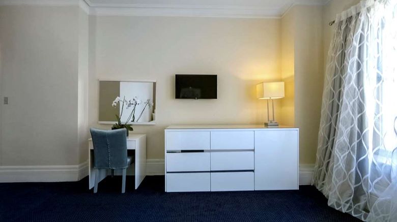 <b>Congress Plaza Hotel Room</b>. Images powered by <a href="https://iceportal.shijigroup.com/" title="IcePortal" target="_blank">IcePortal</a>.