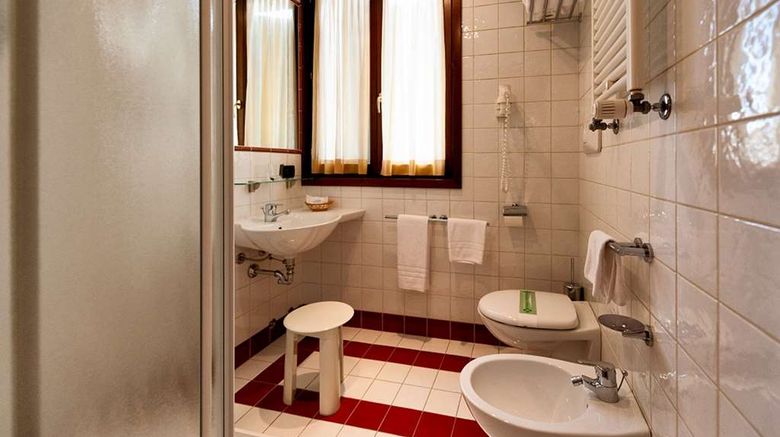 <b>Hotel San Giacomo Room</b>. Images powered by <a href="https://iceportal.shijigroup.com/" title="IcePortal" target="_blank">IcePortal</a>.