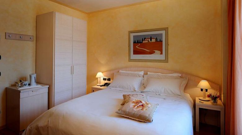 <b>Hotel San Giacomo Room</b>. Images powered by <a href="https://iceportal.shijigroup.com/" title="IcePortal" target="_blank">IcePortal</a>.