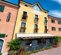 Hotel San Giacomo Exterior