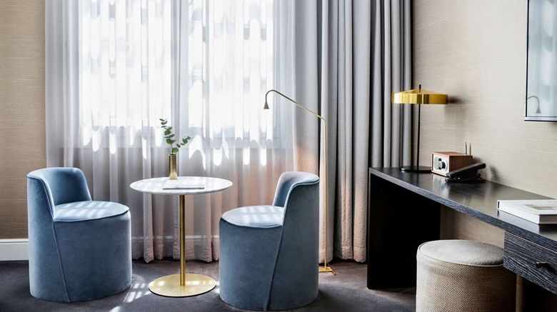 <b>Pillows Grand Hotel Reylof Suite</b>. Images powered by <a href="https://iceportal.shijigroup.com/" title="IcePortal" target="_blank">IcePortal</a>.