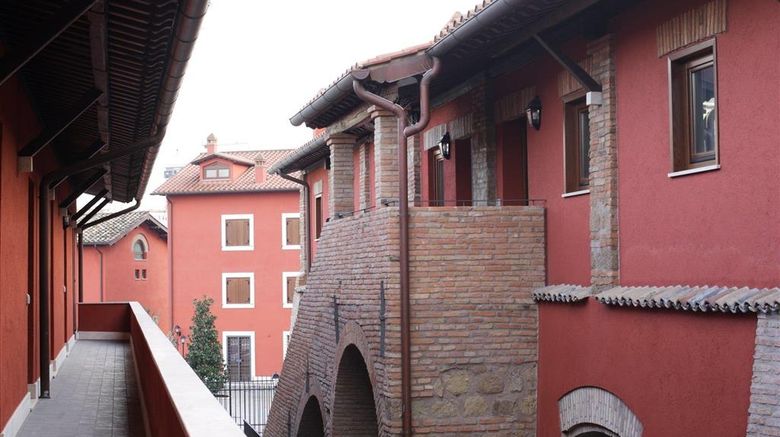 <b>Borgo Papareschi Exterior</b>. Images powered by <a href="https://iceportal.shijigroup.com/" title="IcePortal" target="_blank">IcePortal</a>.