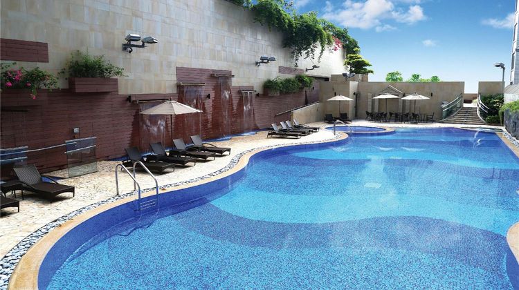 Harbour Plaza 8 Degrees Pool